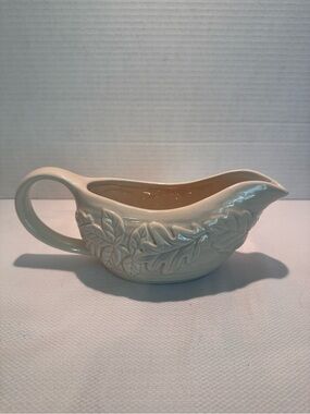 Cream Ceramic Fall Leaf Gravy Boat Farmhouse Thanksgiving